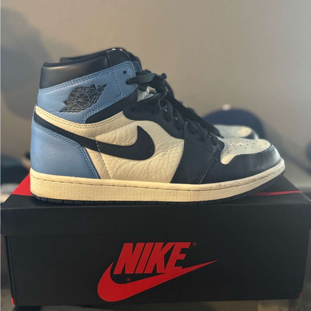 Jordan 1 Retro high Obsidian size 9.5 mens